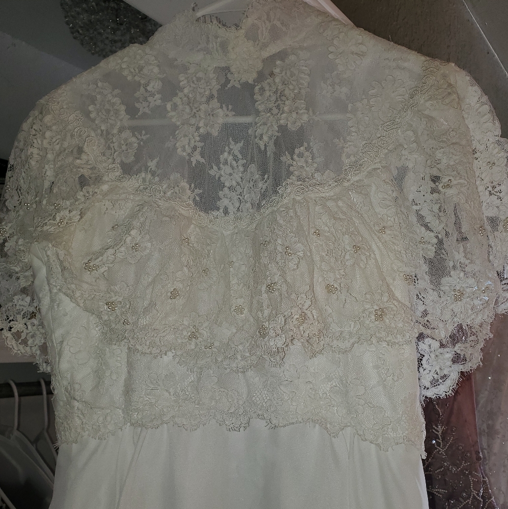 Vintage House of Bianchi gown with train